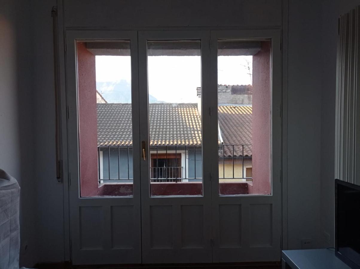 Luminoso, Centrico Y Silencioso Apartamento Хака Екстер'єр фото