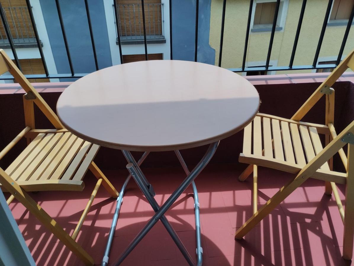 Luminoso, Centrico Y Silencioso Apartamento Хака Екстер'єр фото